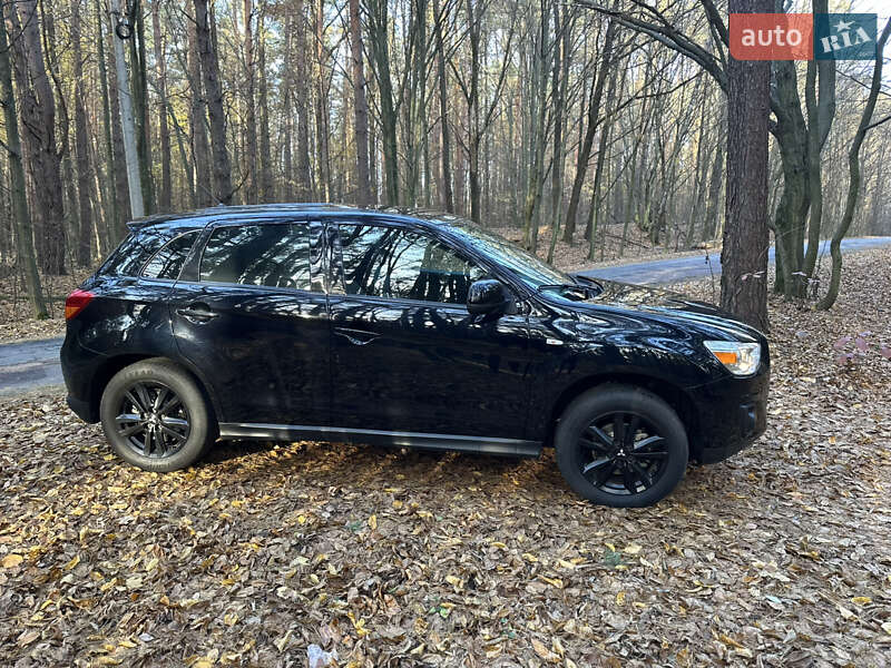 Позашляховик / Кросовер Mitsubishi ASX 2015 в Житомирі