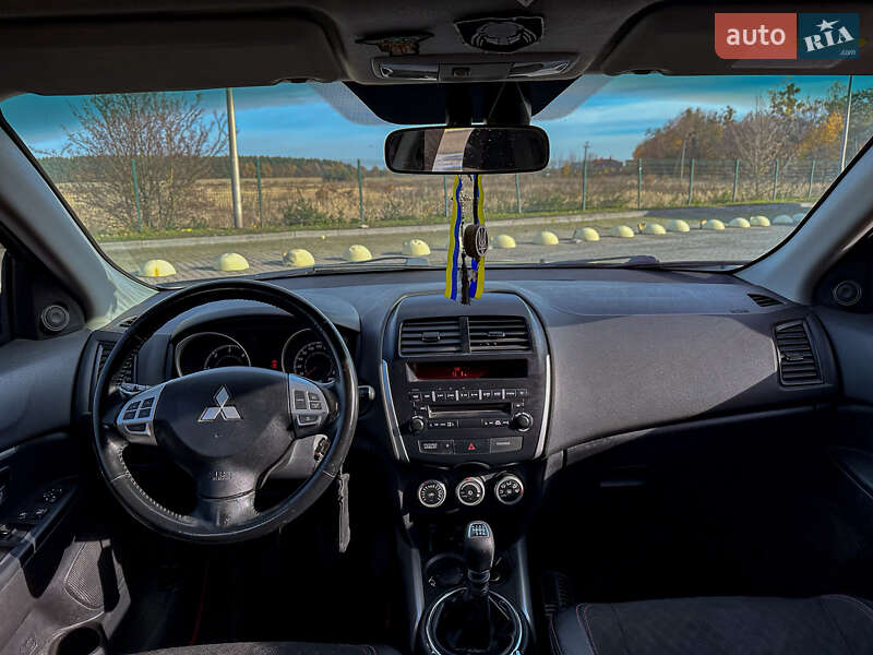 Позашляховик / Кросовер Mitsubishi ASX 2011 в Радивиліві фото 74 Позашляховик / Кросовер Mitsubishi ASX 2011 в Радивиліві