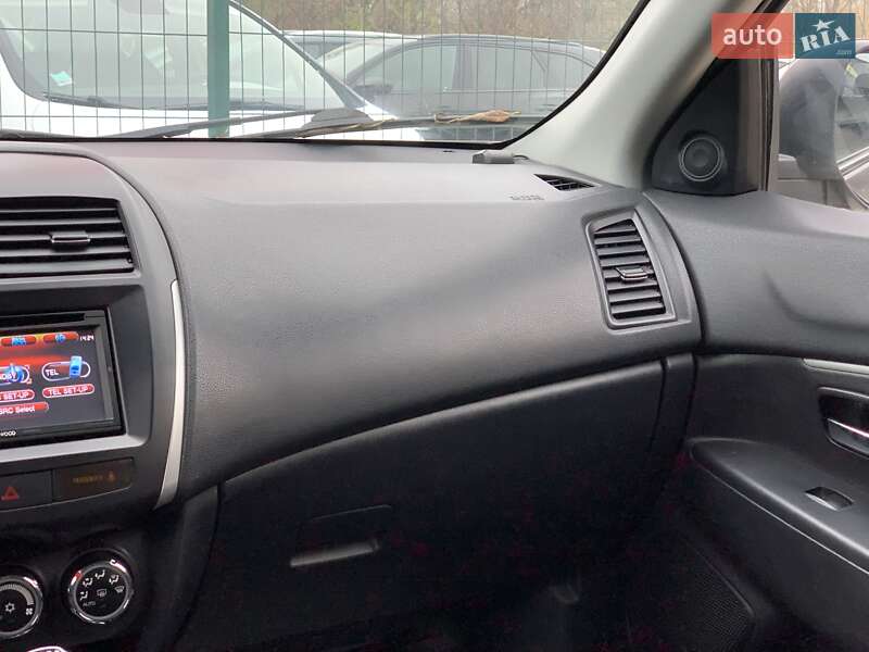 Позашляховик / Кросовер Mitsubishi ASX 2011 в Бердичеві фото 56 Позашляховик / Кросовер Mitsubishi ASX 2011 в Бердичеві