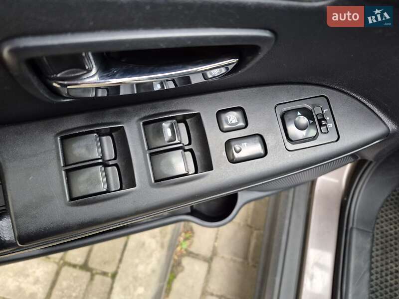 Внедорожник / Кроссовер Mitsubishi ASX 2011 в Львове