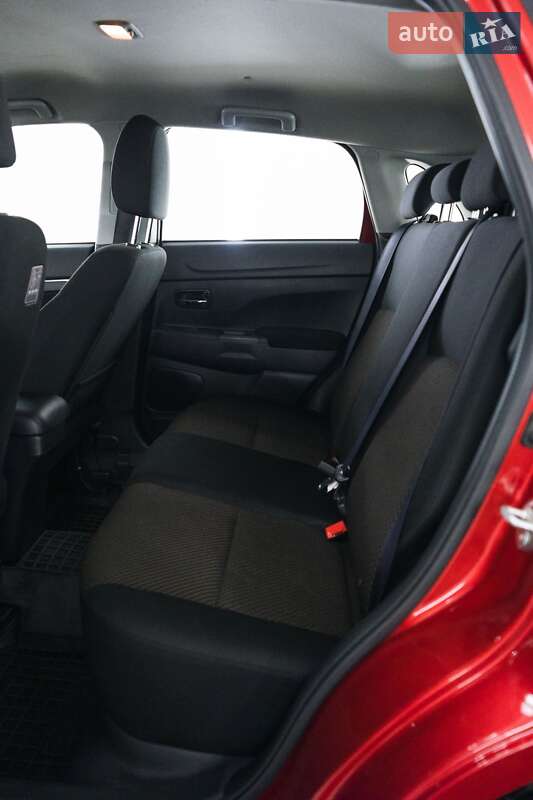 Позашляховик / Кросовер Mitsubishi ASX 2018 в Чернівцях фото 6 Позашляховик / Кросовер Mitsubishi ASX 2018 в Чернівцях