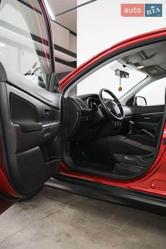 Позашляховик / Кросовер Mitsubishi ASX 2018 в Чернівцях фото 7 Позашляховик / Кросовер Mitsubishi ASX 2018 в Чернівцях