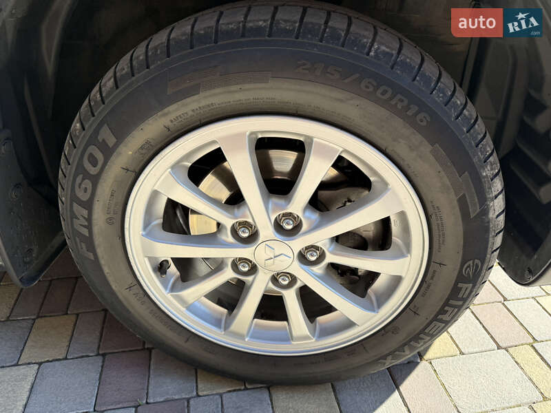 Позашляховик / Кросовер Mitsubishi ASX 2012 в Дніпрі фото 9 Позашляховик / Кросовер Mitsubishi ASX 2012 в Дніпрі