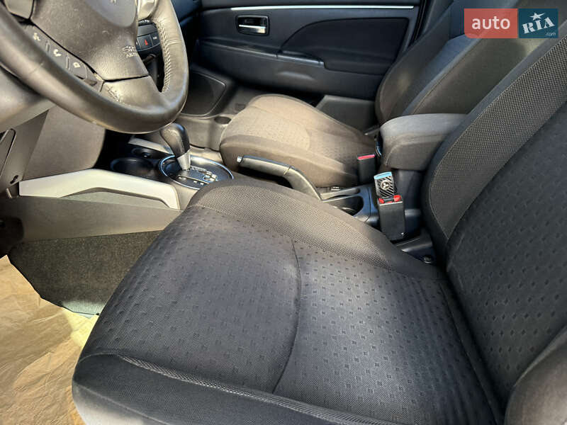 Позашляховик / Кросовер Mitsubishi ASX 2012 в Дніпрі фото 19 Позашляховик / Кросовер Mitsubishi ASX 2012 в Дніпрі