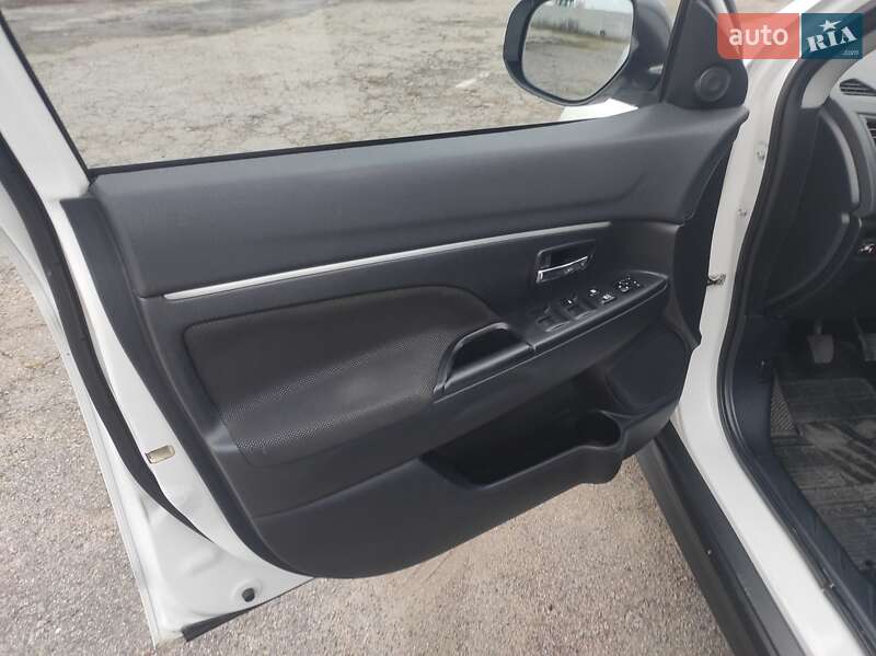 Позашляховик / Кросовер Mitsubishi ASX 2011 в Вінниці фото 13 Позашляховик / Кросовер Mitsubishi ASX 2011 в Вінниці