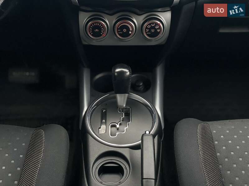 Позашляховик / Кросовер Mitsubishi ASX 2011 в Дніпрі