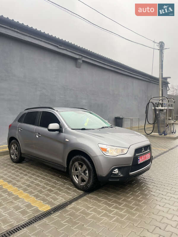 Внедорожник / Кроссовер Mitsubishi ASX 2015 в Житомире