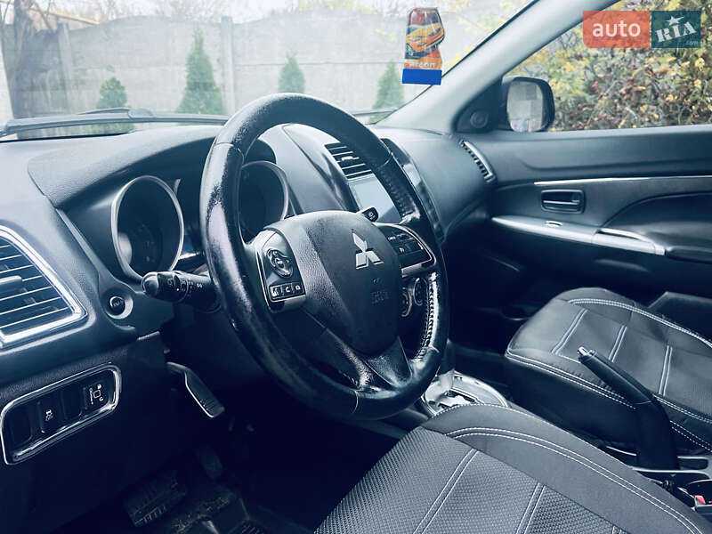 Позашляховик / Кросовер Mitsubishi ASX 2015 в Дніпрі