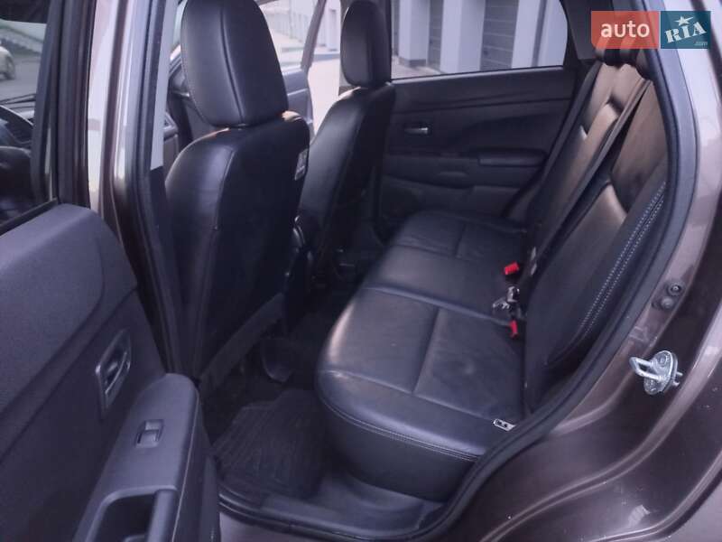 Внедорожник / Кроссовер Mitsubishi ASX 2012 в Тернополе