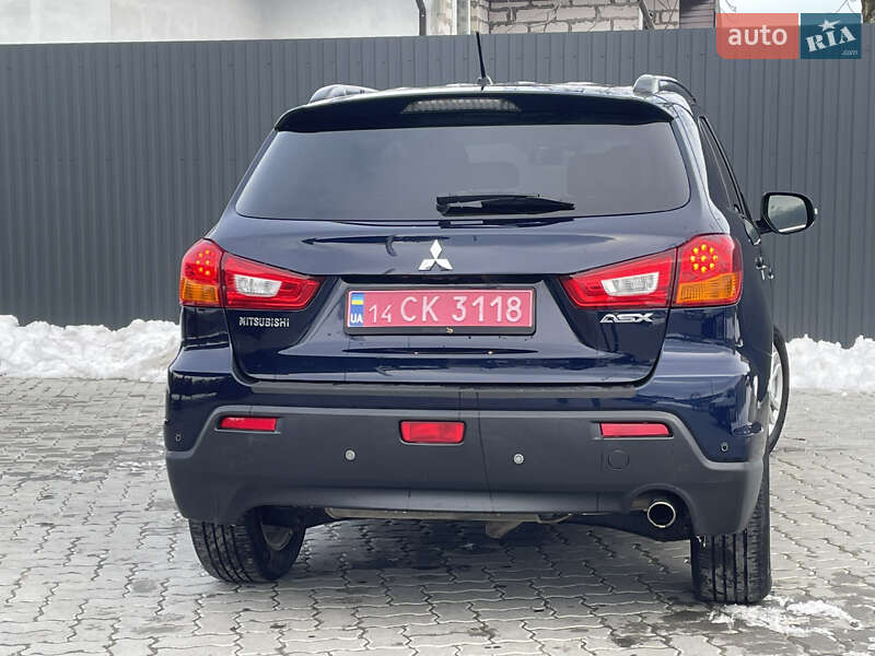 Внедорожник / Кроссовер Mitsubishi ASX 2011 в Меденичах