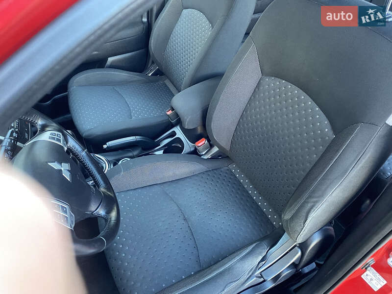 Позашляховик / Кросовер Mitsubishi ASX 2010 в Калуші