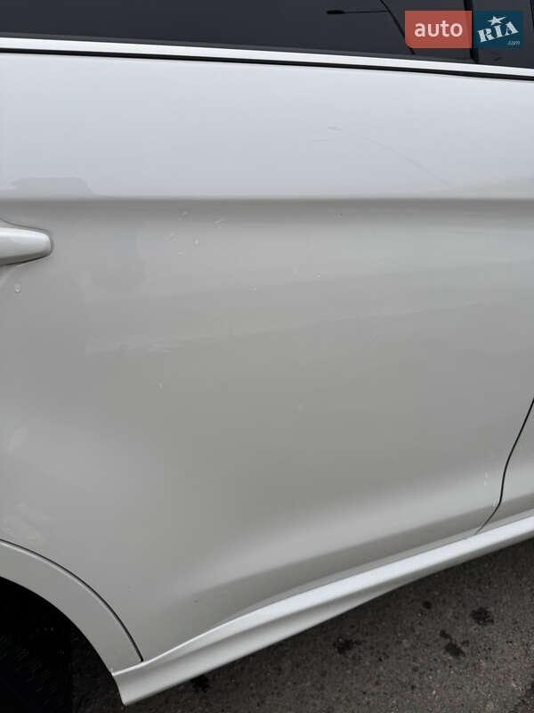 Внедорожник / Кроссовер Mitsubishi ASX 2013 в Полтаве