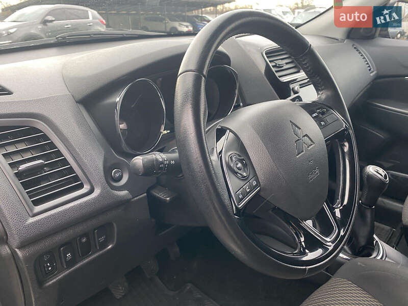 Позашляховик / Кросовер Mitsubishi ASX 2017 в Калуші фото 26 Позашляховик / Кросовер Mitsubishi ASX 2017 в Калуші