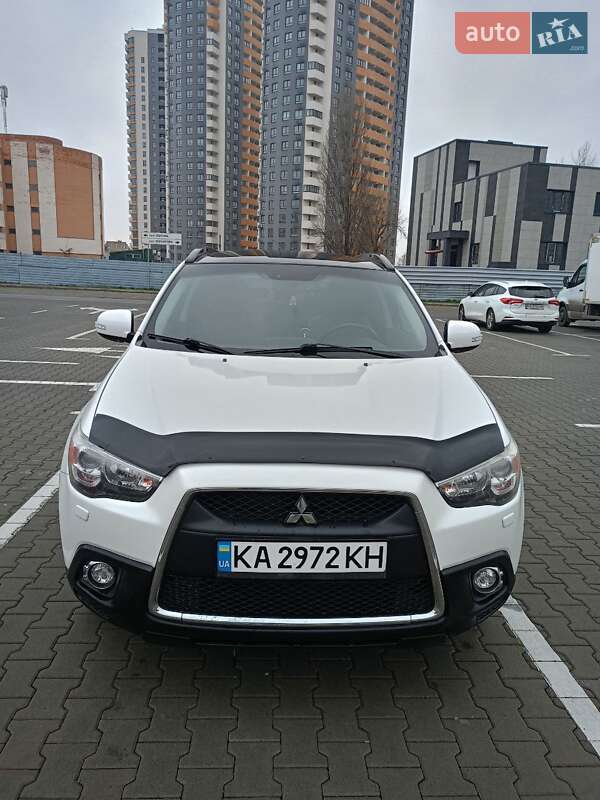 Позашляховик / Кросовер Mitsubishi ASX 2011 в Києві