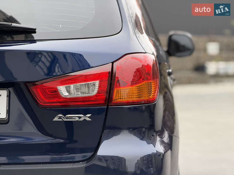 Позашляховик / Кросовер Mitsubishi ASX 2010 в Івано-Франківську