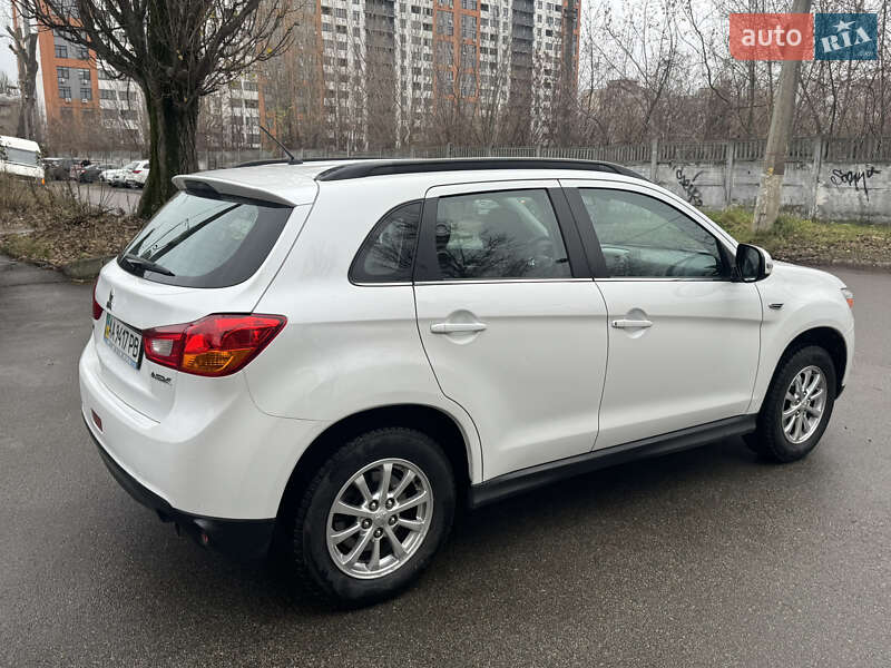 Позашляховик / Кросовер Mitsubishi ASX 2013 в Києві