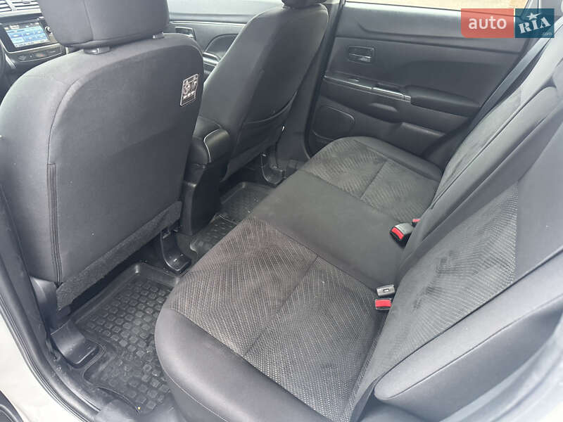 Позашляховик / Кросовер Mitsubishi ASX 2013 в Києві