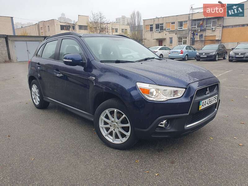 Позашляховик / Кросовер Mitsubishi ASX 2012 в Києві