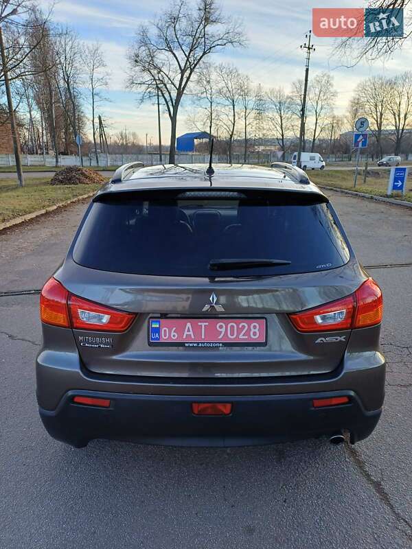 Внедорожник / Кроссовер Mitsubishi ASX 2010 в Ромнах фото 6 Внедорожник / Кроссовер Mitsubishi ASX 2010 в Ромнах