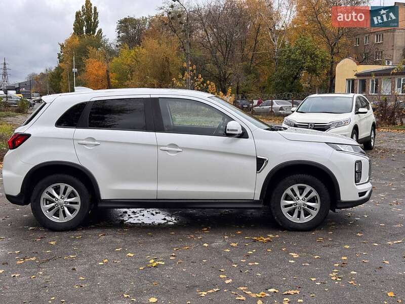 Позашляховик / Кросовер Mitsubishi ASX 2021 в Полтаві
