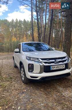 Внедорожник / Кроссовер Mitsubishi ASX 2020 в Житомире