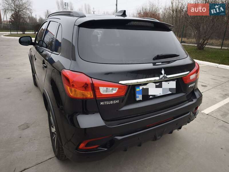 Позашляховик / Кросовер Mitsubishi ASX 2018 в Києві фото 16 Позашляховик / Кросовер Mitsubishi ASX 2018 в Києві