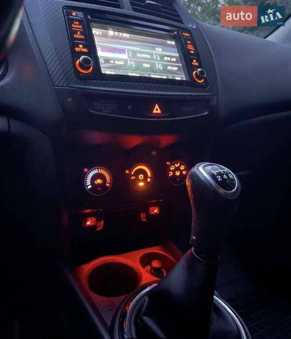 Внедорожник / Кроссовер Mitsubishi ASX 2017 в Черновцах