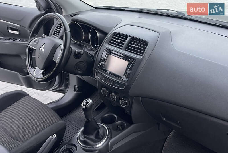 Внедорожник / Кроссовер Mitsubishi ASX 2017 в Черновцах