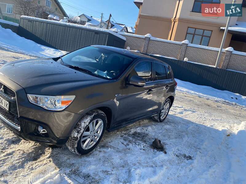 Mitsubishi ASX 2011