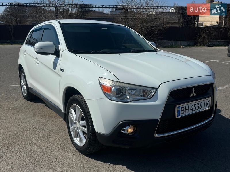 Mitsubishi ASX 2011