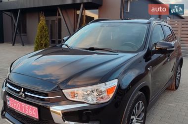 Позашляховик / Кросовер Mitsubishi ASX 2018 в Чернівцях
