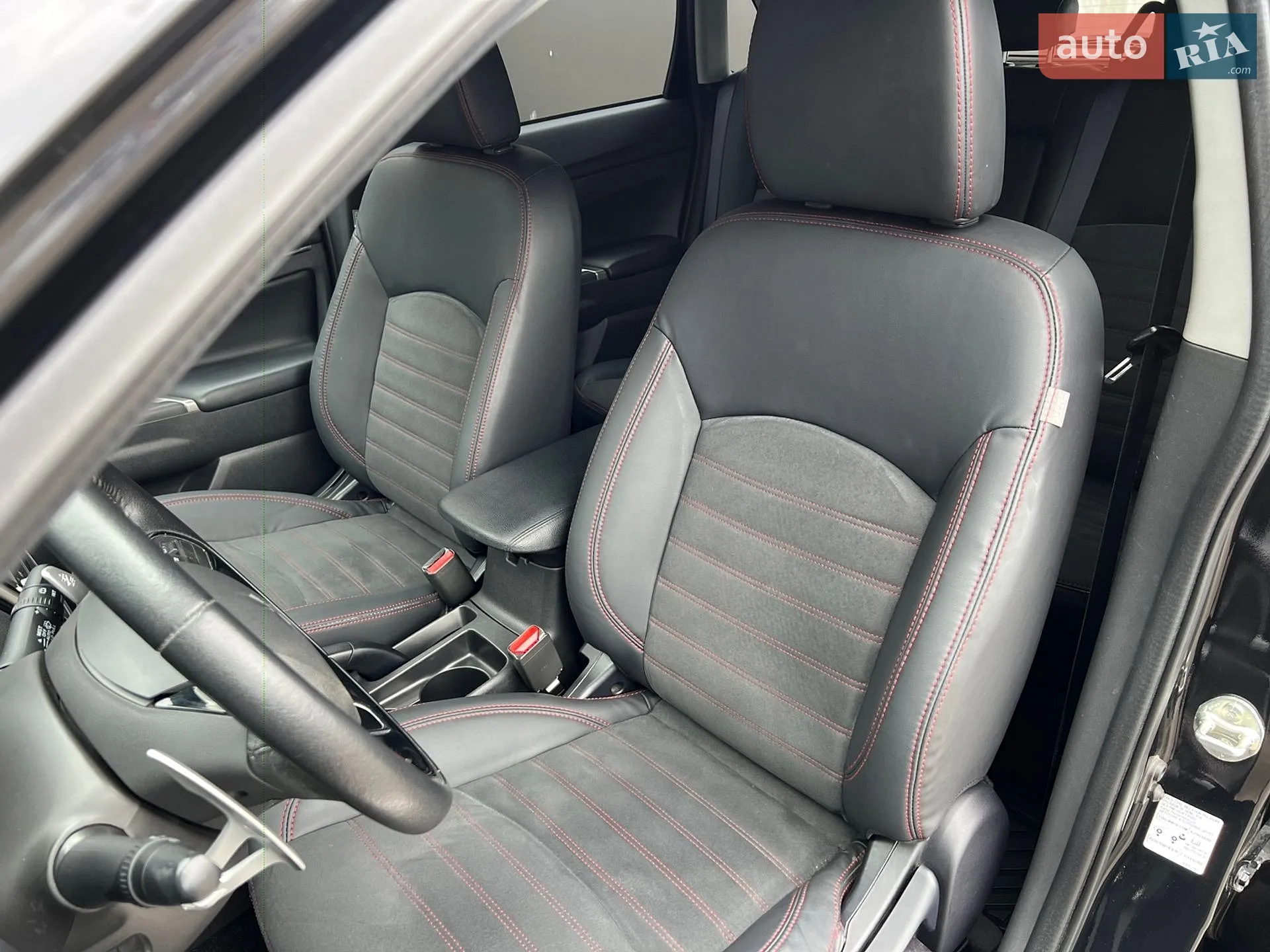 2019 Mitsubishi ASX - мініатюра 20
