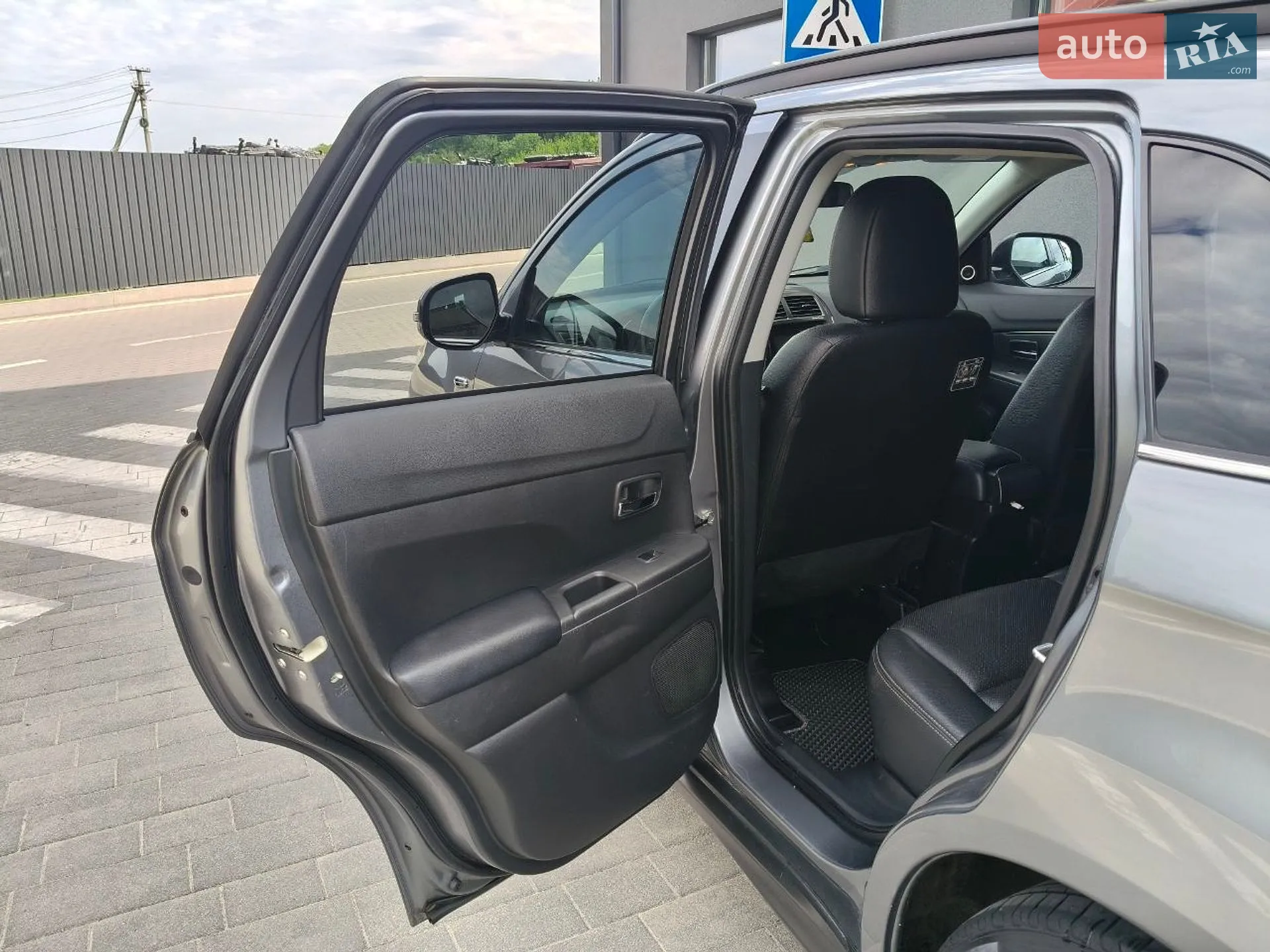 2013 Mitsubishi ASX - мініатюра 8