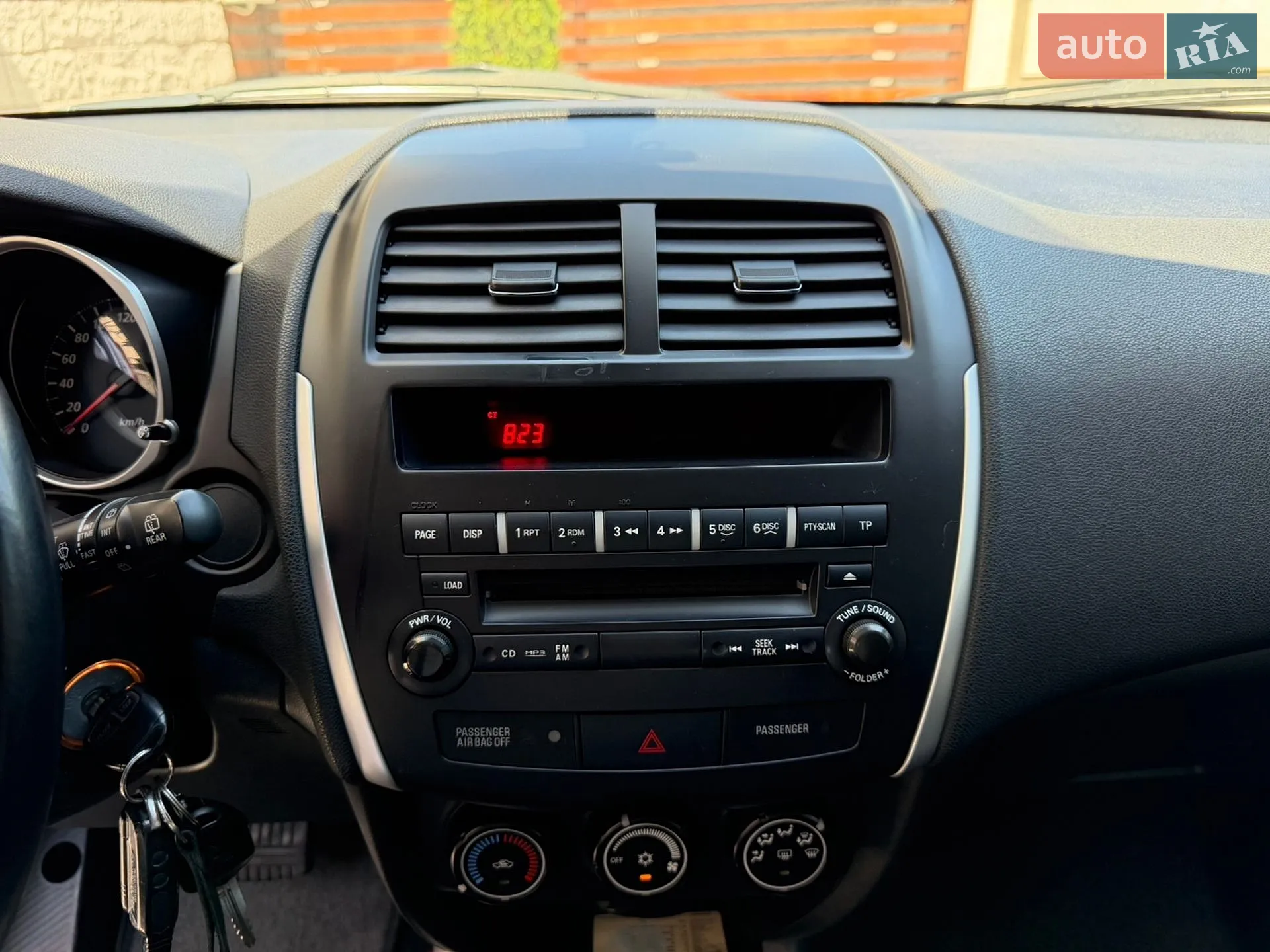 2011 Mitsubishi ASX - мініатюра 19