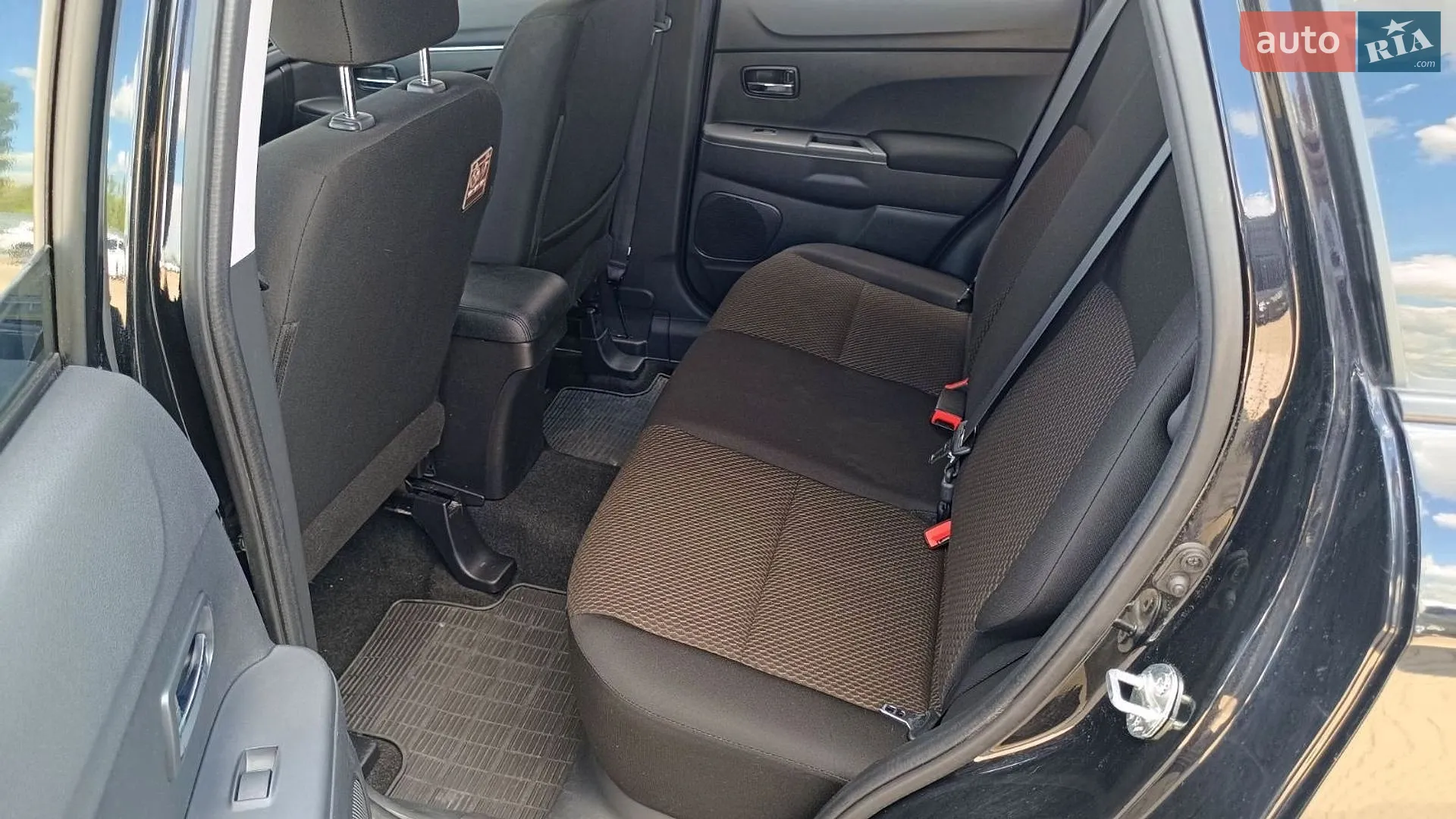 2019 Mitsubishi ASX - мініатюра 11