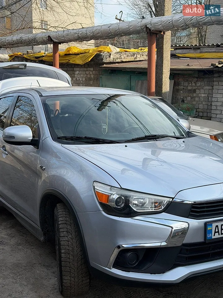 2017 Mitsubishi ASX - мініатюра 12