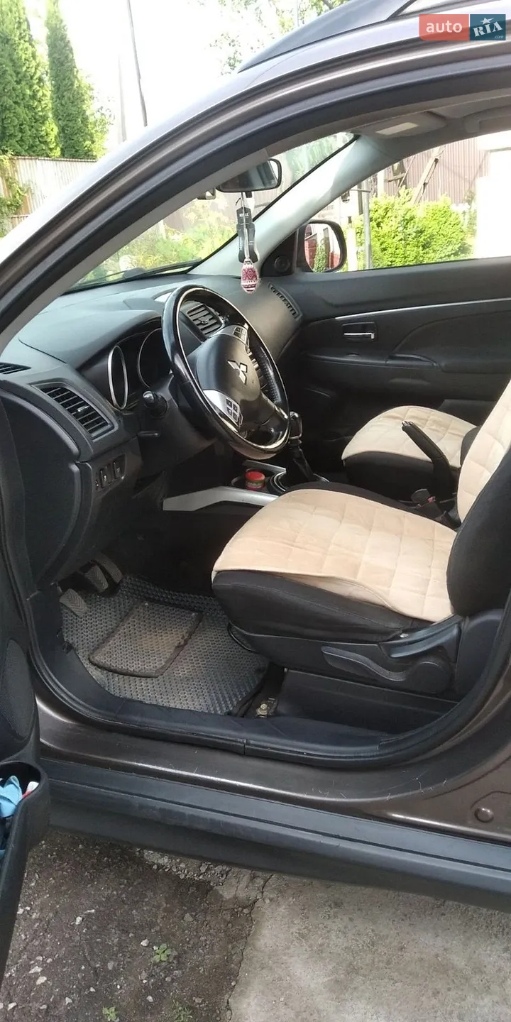 2010 Mitsubishi ASX - мініатюра 9
