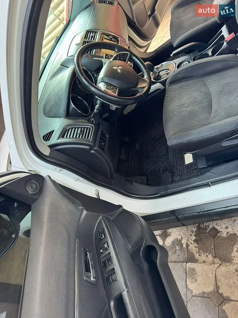 2013 Mitsubishi ASX - мініатюра 12