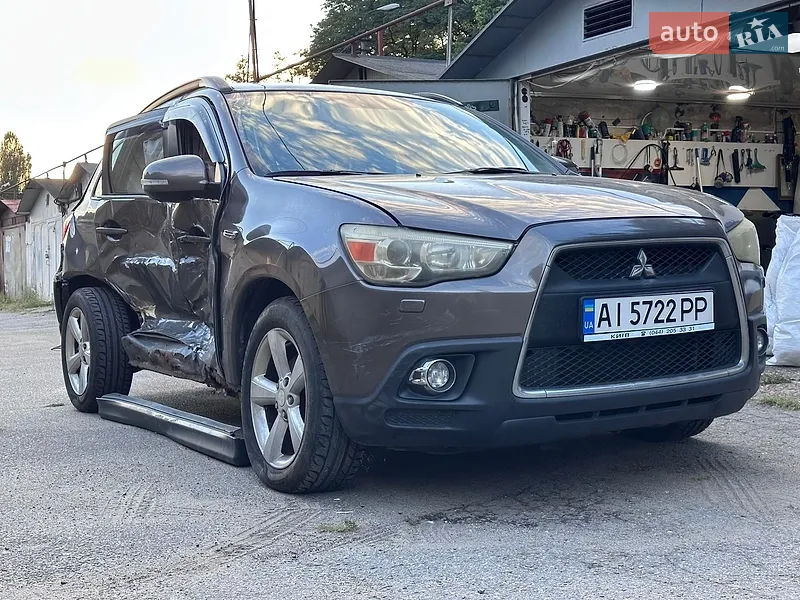 Mitsubishi ASX 2011