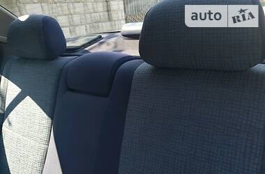 Седан Mitsubishi Carisma 2000 в 
