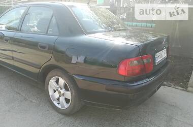 Седан Mitsubishi Carisma 2000 в 