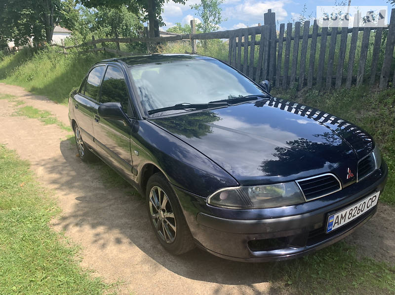 Седан Mitsubishi Carisma 2001 в Киеве