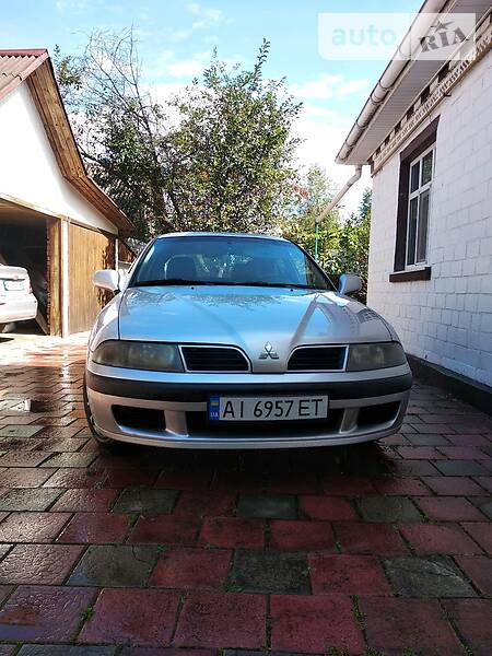 Mitsubishi Carisma