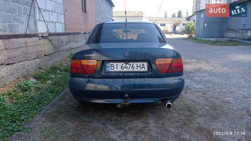 Седан Mitsubishi Carisma 1997 в Киеве