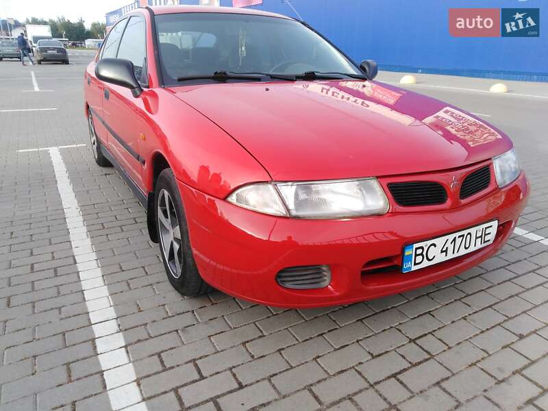 Ліфтбек Mitsubishi Carisma 1998 в Шептицькому