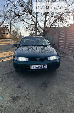 Седан Mitsubishi Carisma 1997 в Одессе