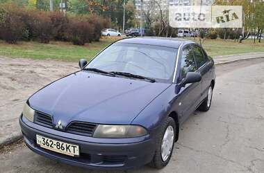 Лифтбек Mitsubishi Carisma 2003 в Киеве