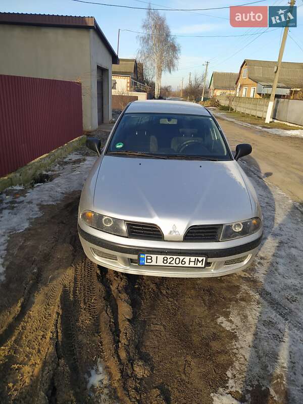 Mitsubishi Carisma 2003