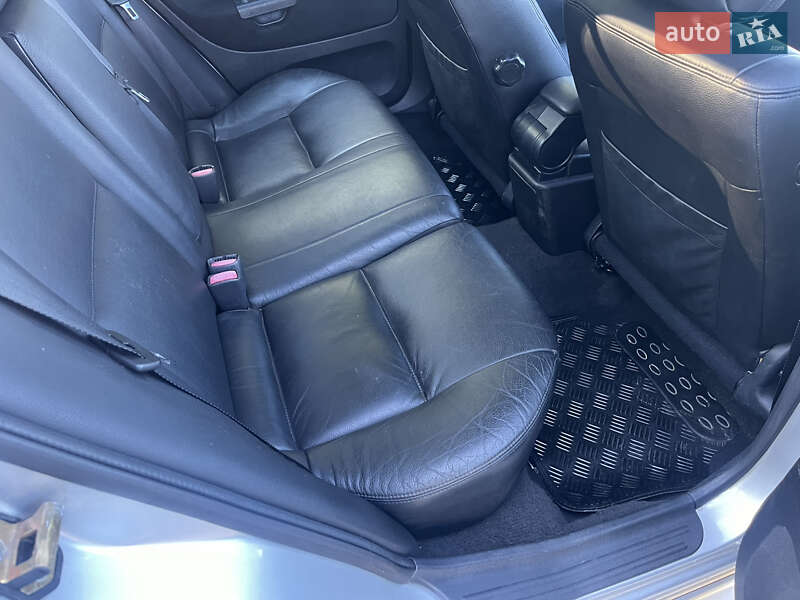 Лифтбек Mitsubishi Carisma 2003 в Дунаевцах фото 24 Лифтбек Mitsubishi Carisma 2003 в Дунаевцах