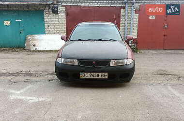 Седан Mitsubishi Carisma 1998 в Львові